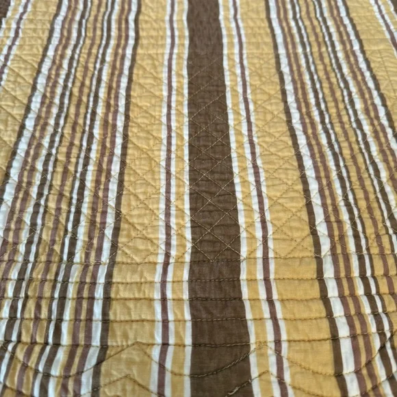 C & F Home Quilted Yellow & Brown Floral  Stripe Reversible Placemats Set Of 4 - Picture 10 of 10